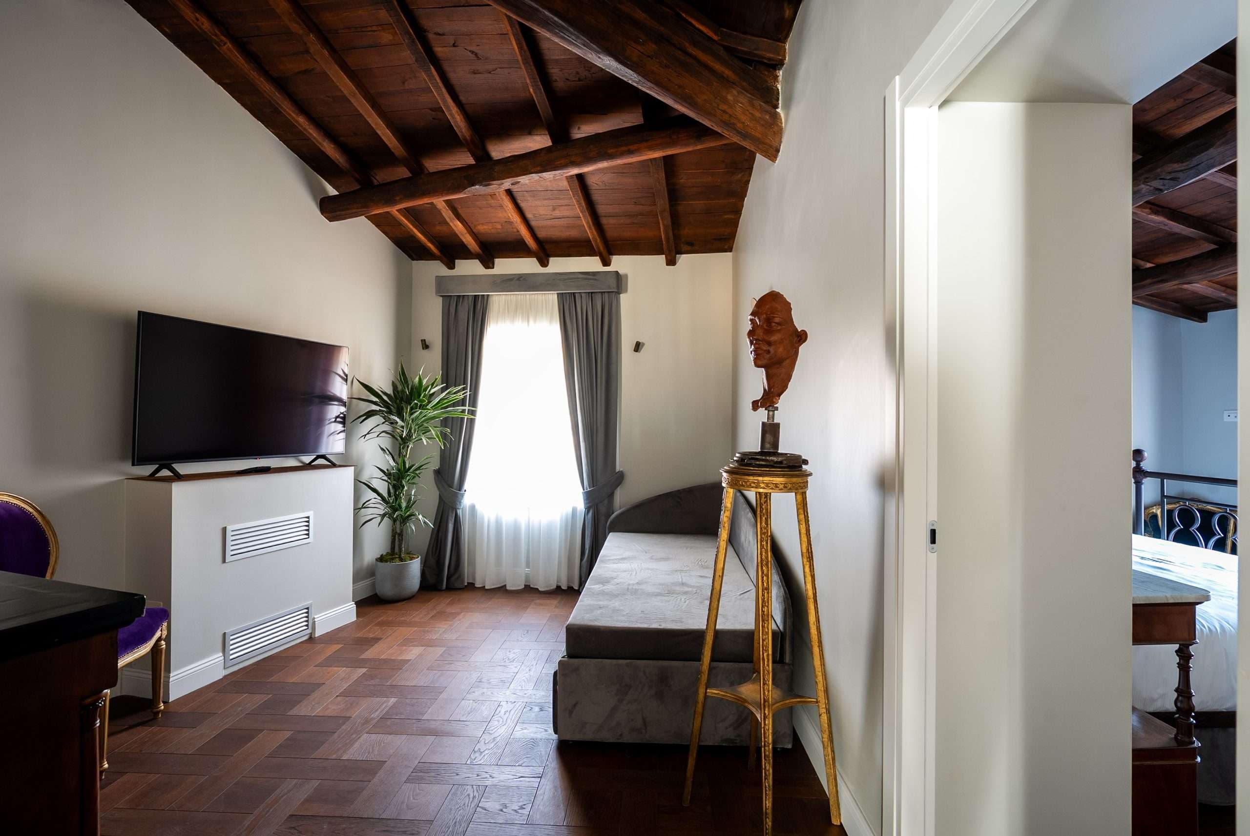 Suite G. Casanova 7
