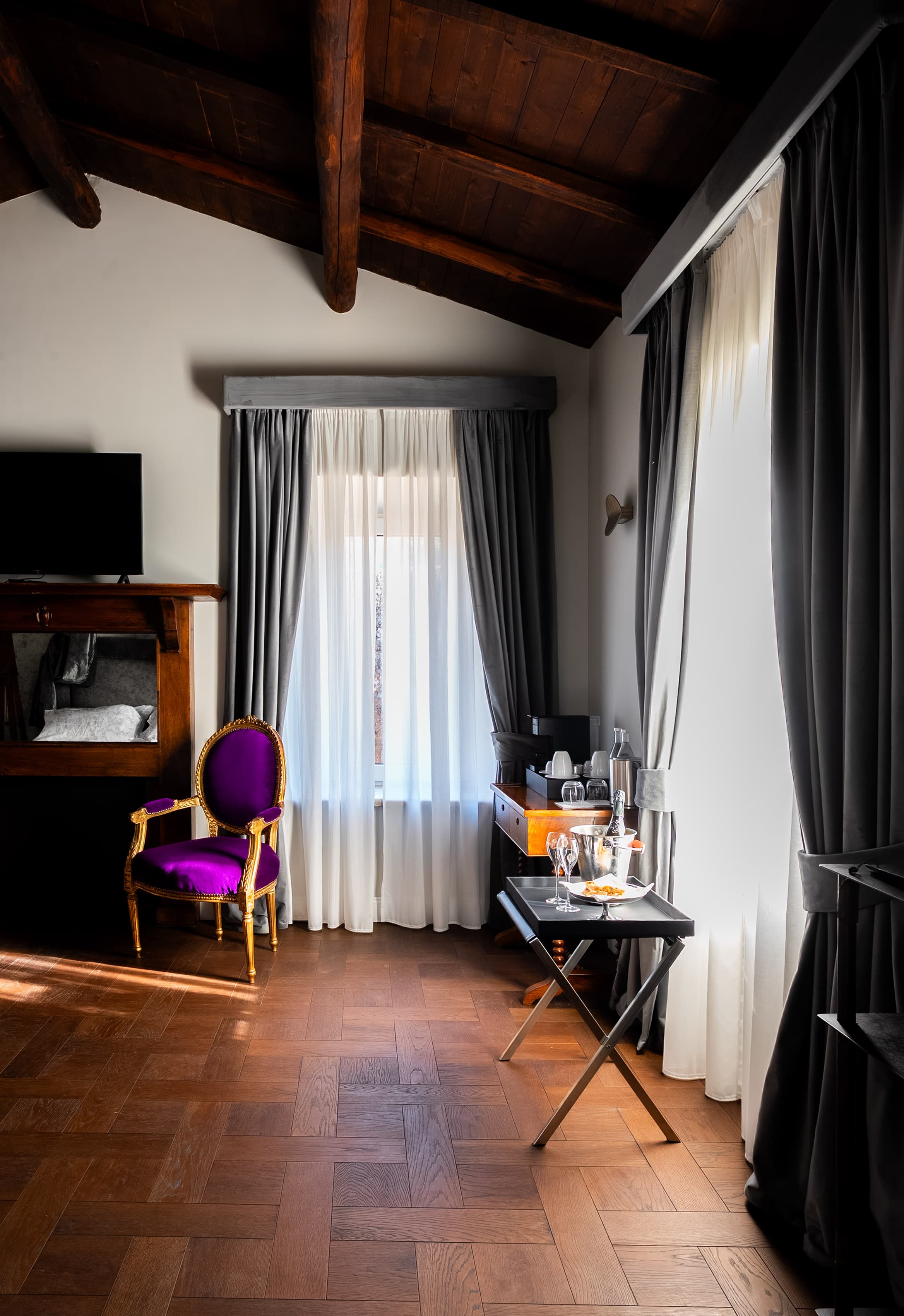 Suite N. Armstrong 4