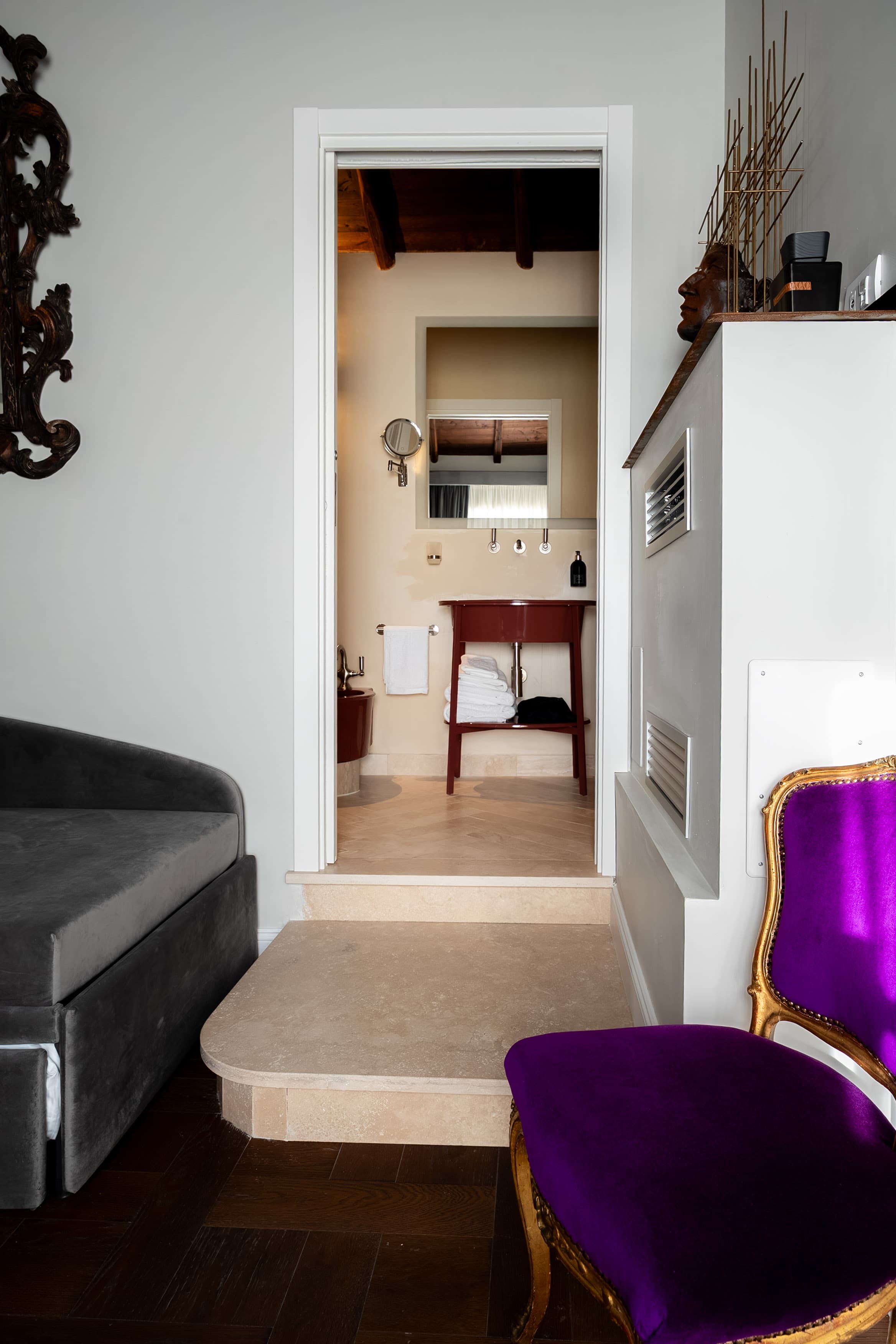 Suite N. Armstrong 16